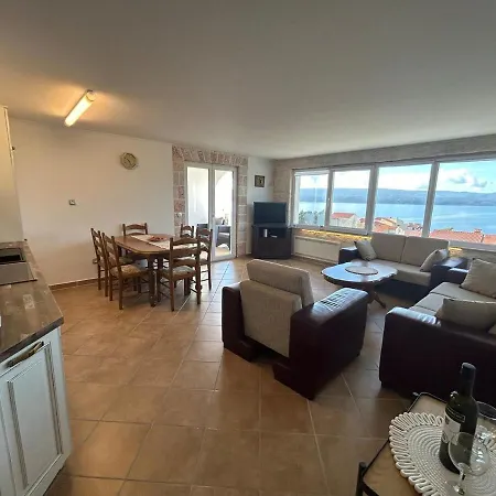 Sea View Near Apartman